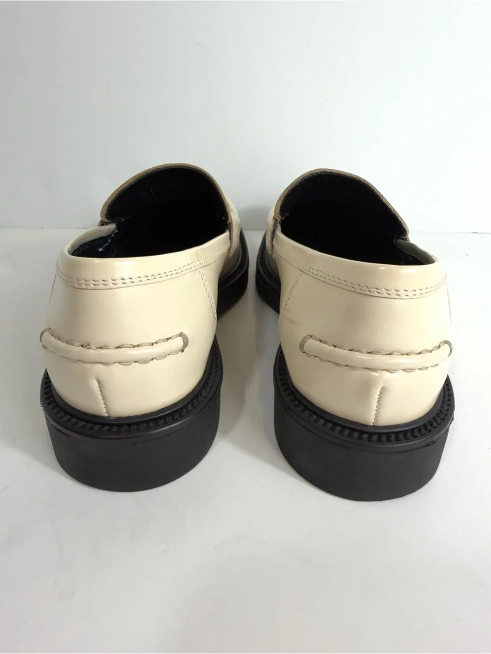 Vagabond Shoemakers Alex W Off White Leather Penny Loafers | US 7 / EU 37